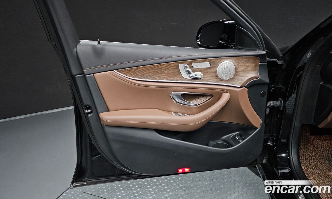 Mercedes-Benz E-Class W213 фото 24