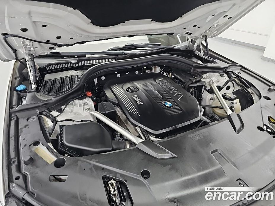 BMW 6-Series GT (G32) фото 5