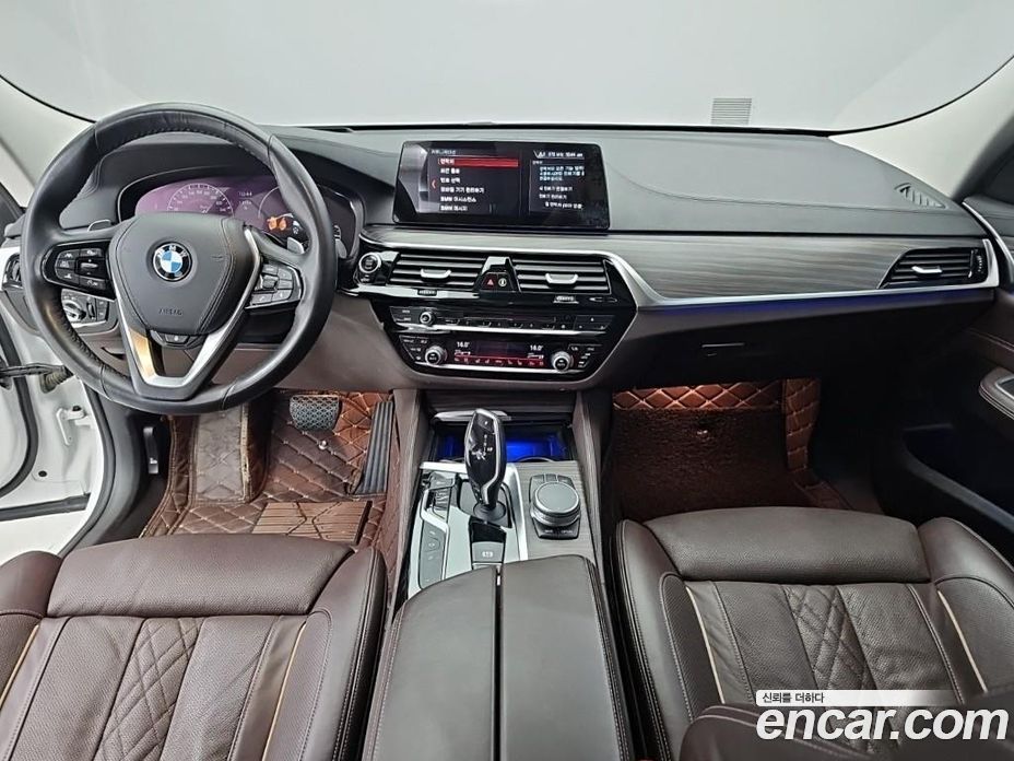 BMW 6-Series GT (G32) фото 7