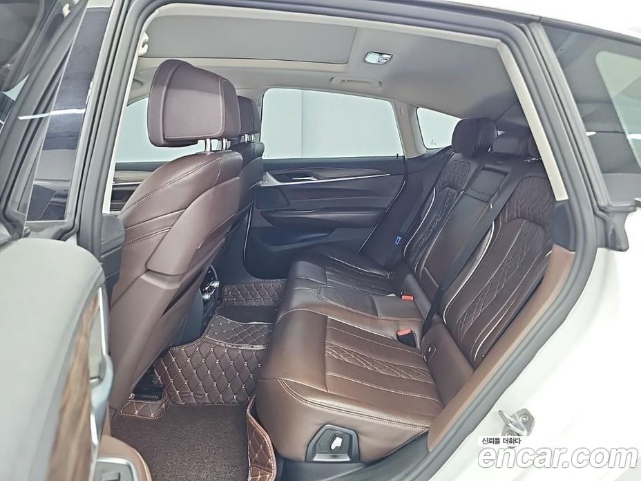 BMW 6-Series GT (G32) фото 12