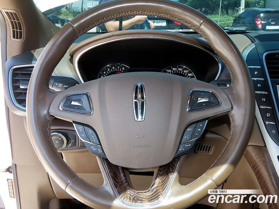 Lincoln MKX 2nd Gen фото 8