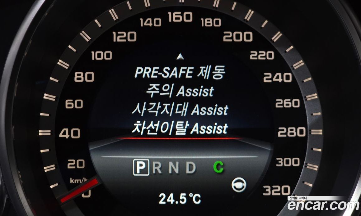 Mercedes-Benz CLS-Class W218 фото 19