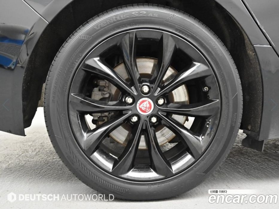 Jaguar XF (X260) фото 5