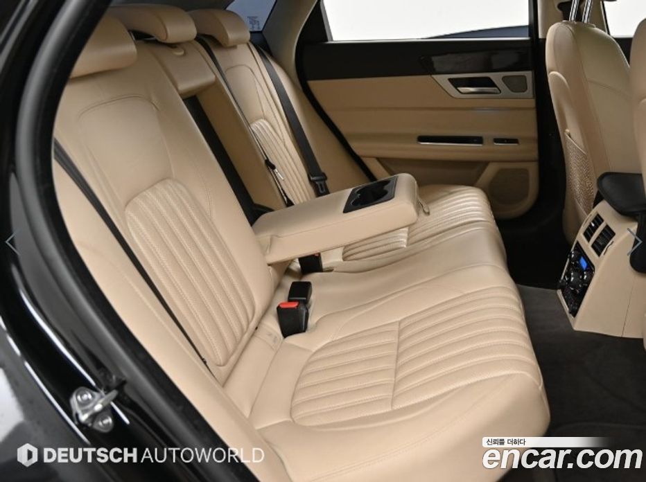 Jaguar XF (X260) фото 12