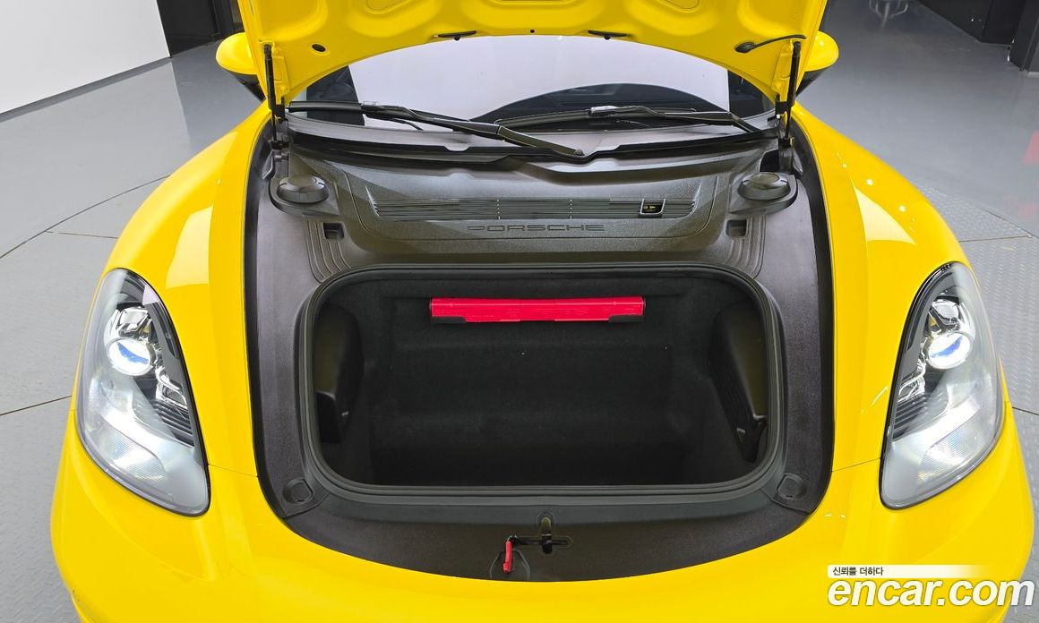 Porsche 718 Boxster фото 6