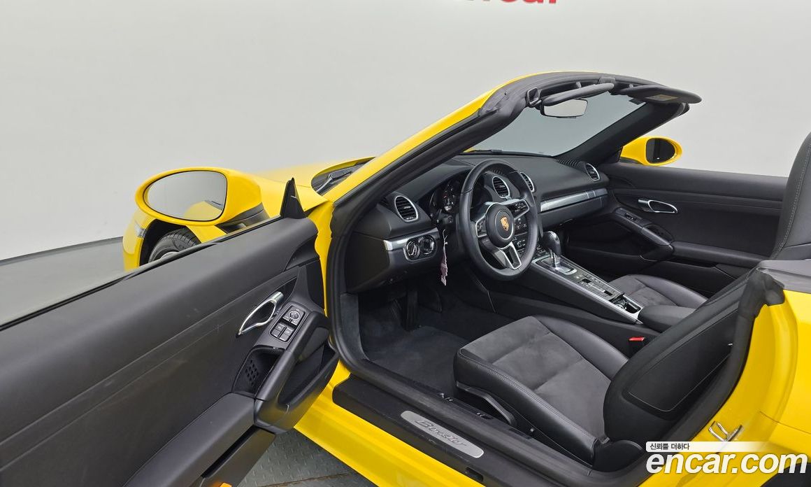 Porsche 718 Boxster фото 10