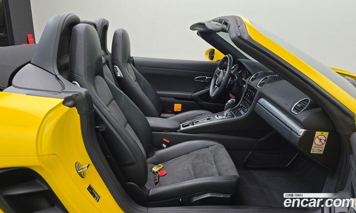 Porsche 718 Boxster фото 11