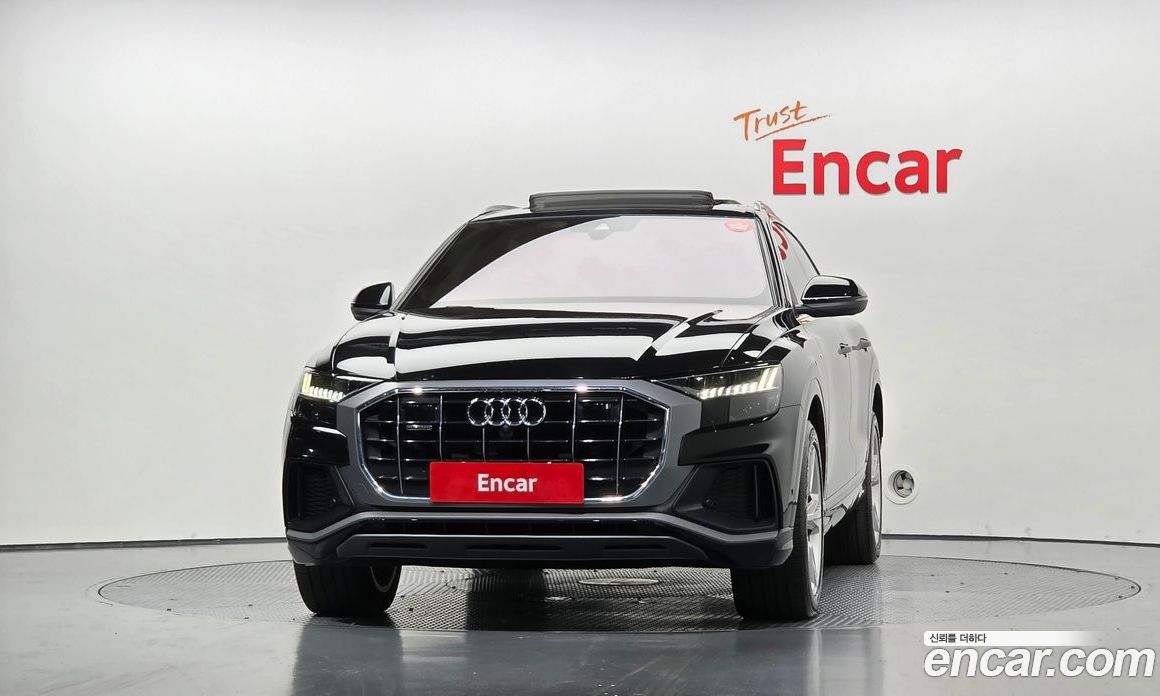 Audi Q8 (4M) фото 3