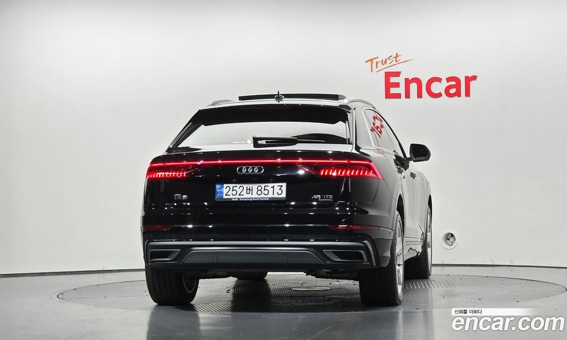 Audi Q8 (4M) фото 4