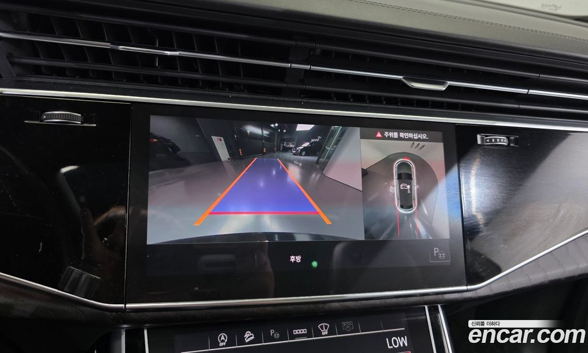 Audi Q8 (4M) фото 15