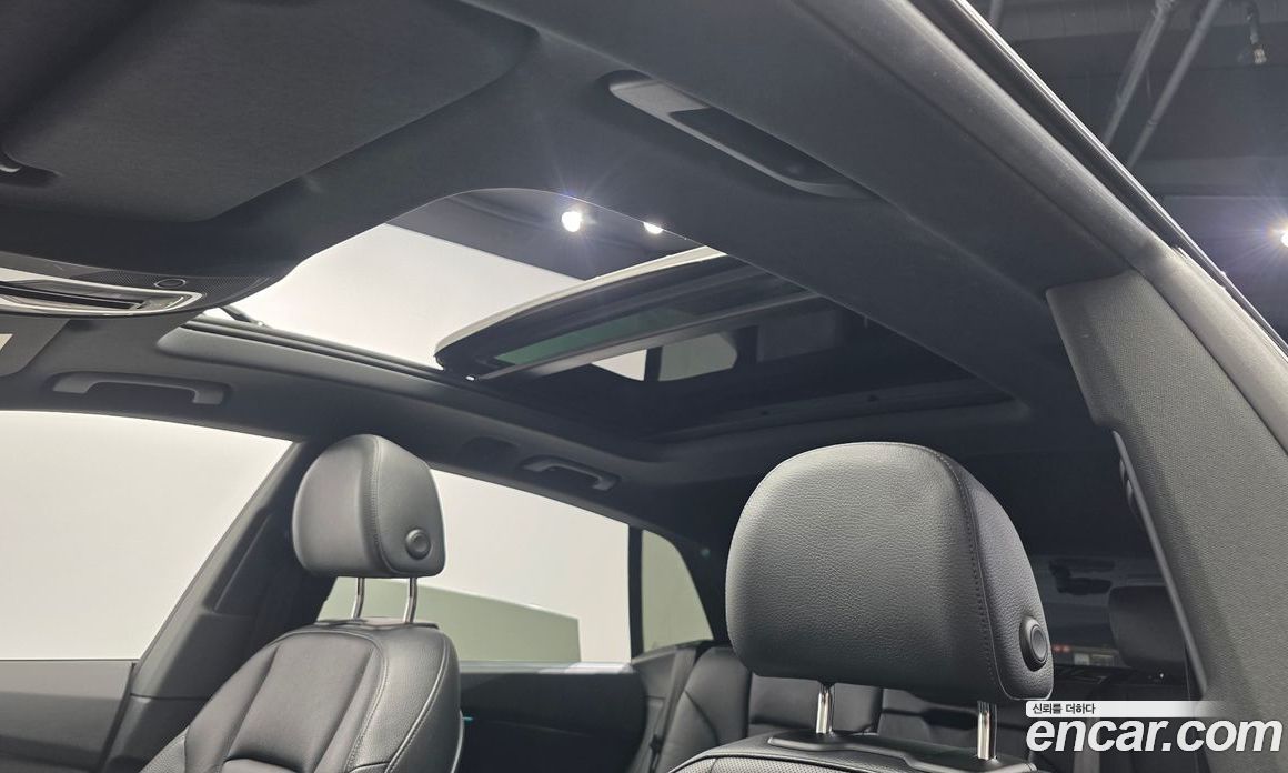 Audi Q8 (4M) фото 19