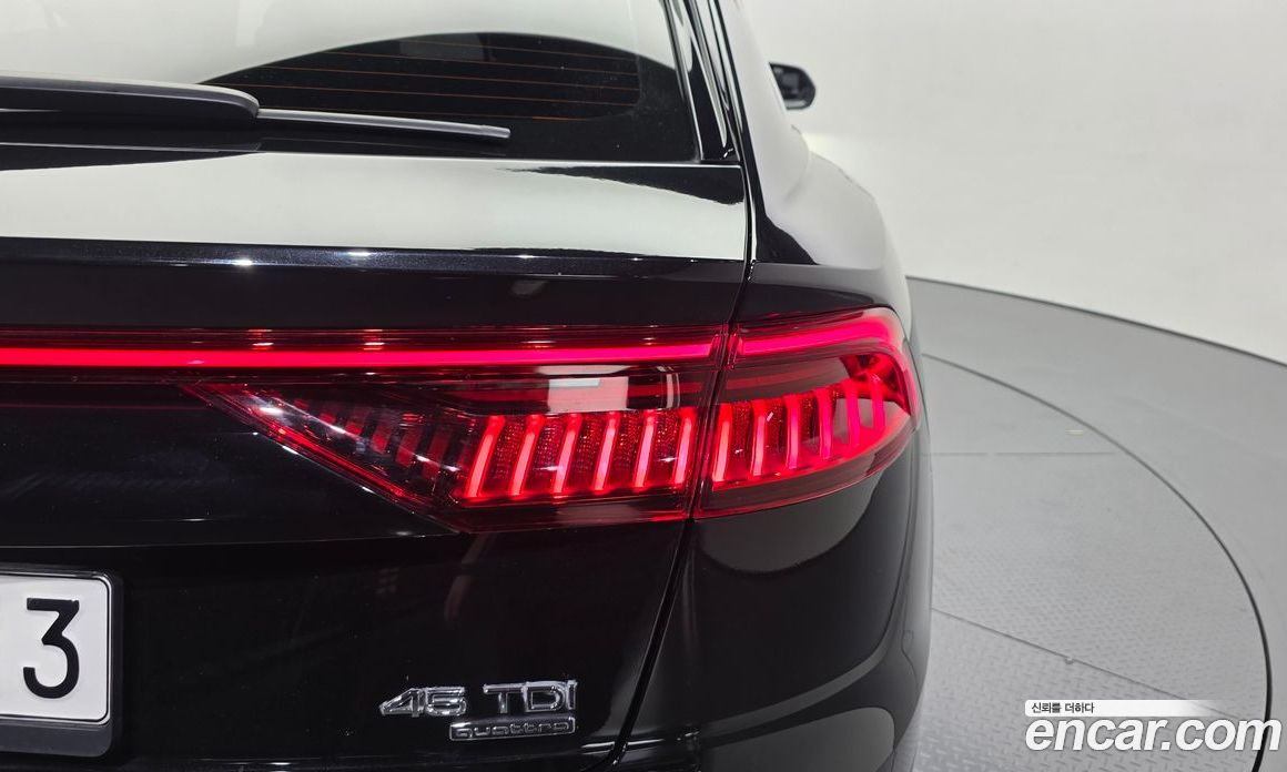 Audi Q8 (4M) фото 23