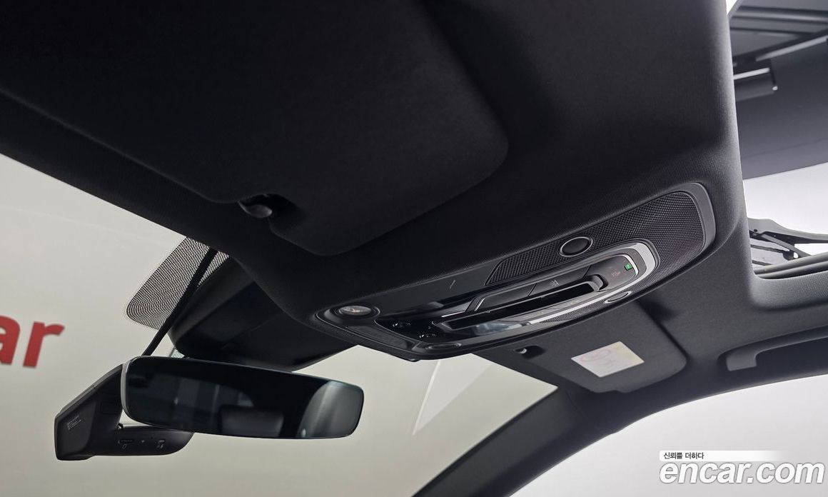 Audi Q8 (4M) фото 35