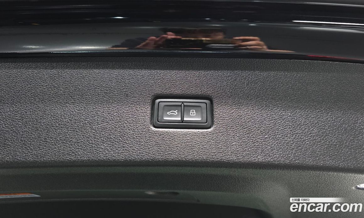 Audi Q8 (4M) фото 36