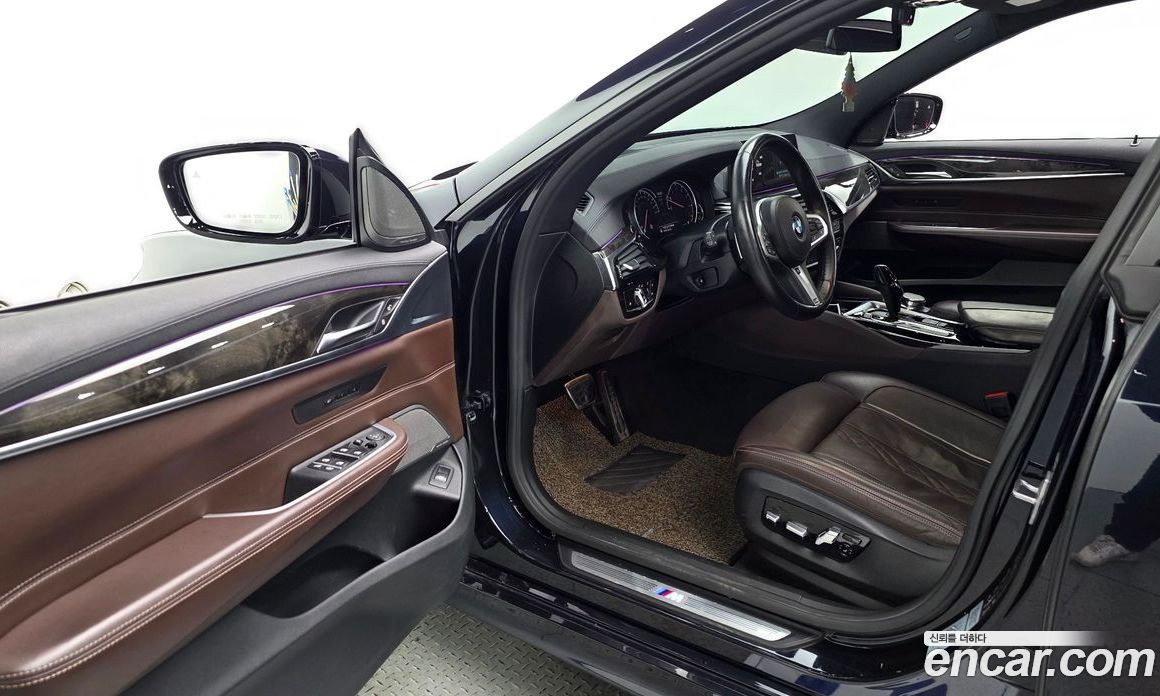 BMW 6-Series GT (G32) фото 11