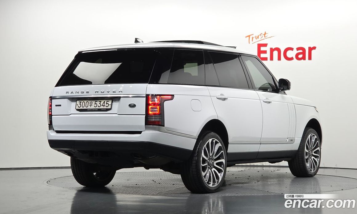 Land Rover Range Rover 4th Gen фото 2