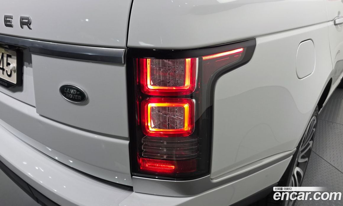 Land Rover Range Rover 4th Gen фото 23