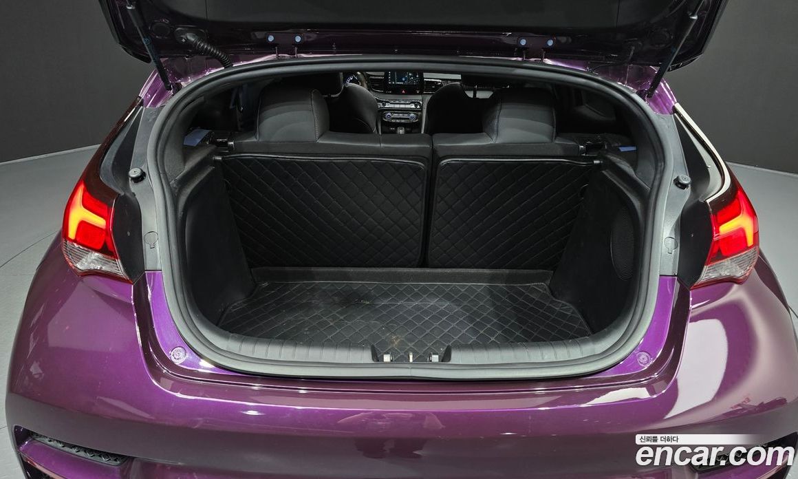 Hyundai Veloster (JS) фото 20