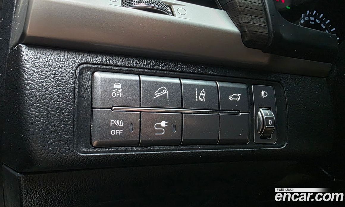 SsangYong (KG Mobility) Rexton 4th Gen фото 16