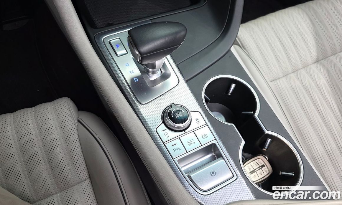 Genesis G70 Restyling фото 9