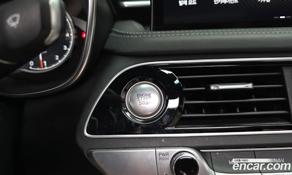 Genesis G70 Restyling фото 29