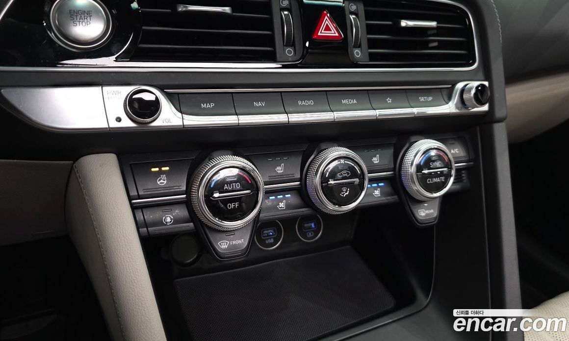 Genesis G70 Restyling фото 31