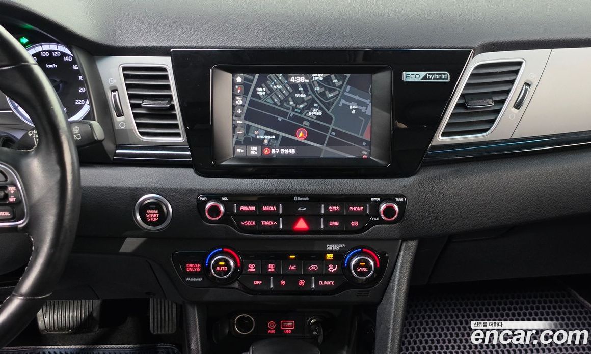 Kia Niro фото 14
