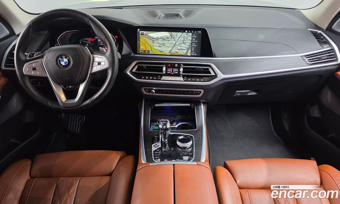 BMW X7 (G07) фото 7
