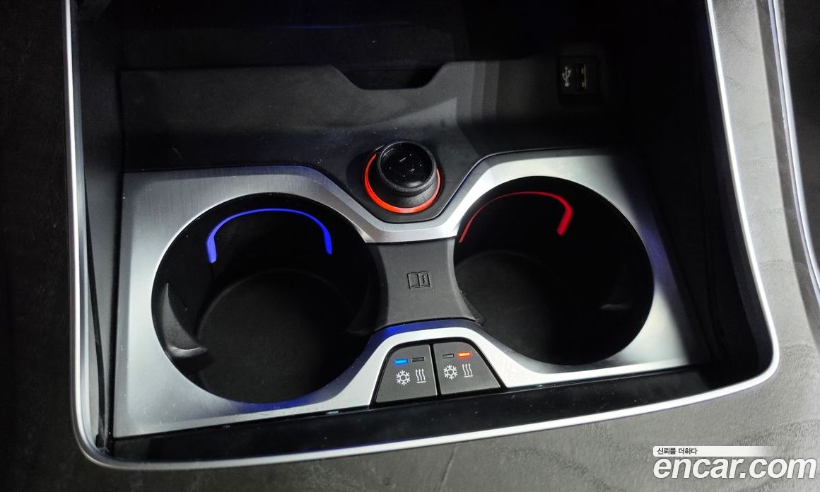 BMW X7 (G07) фото 12