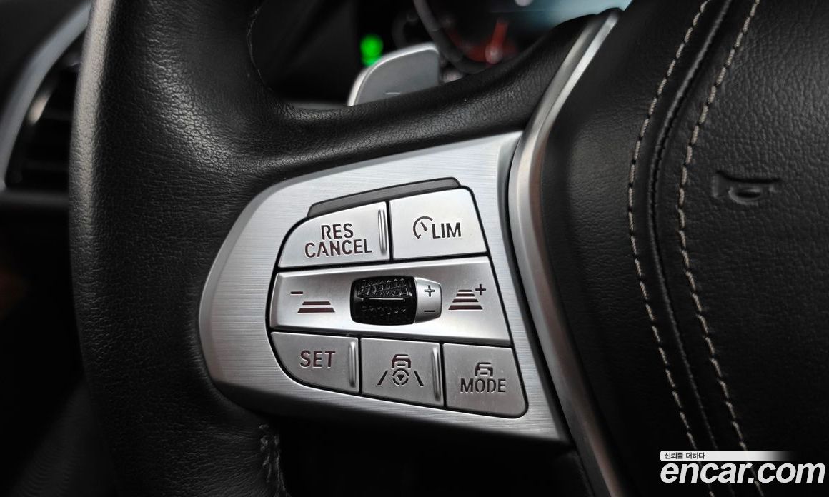 BMW X7 (G07) фото 17