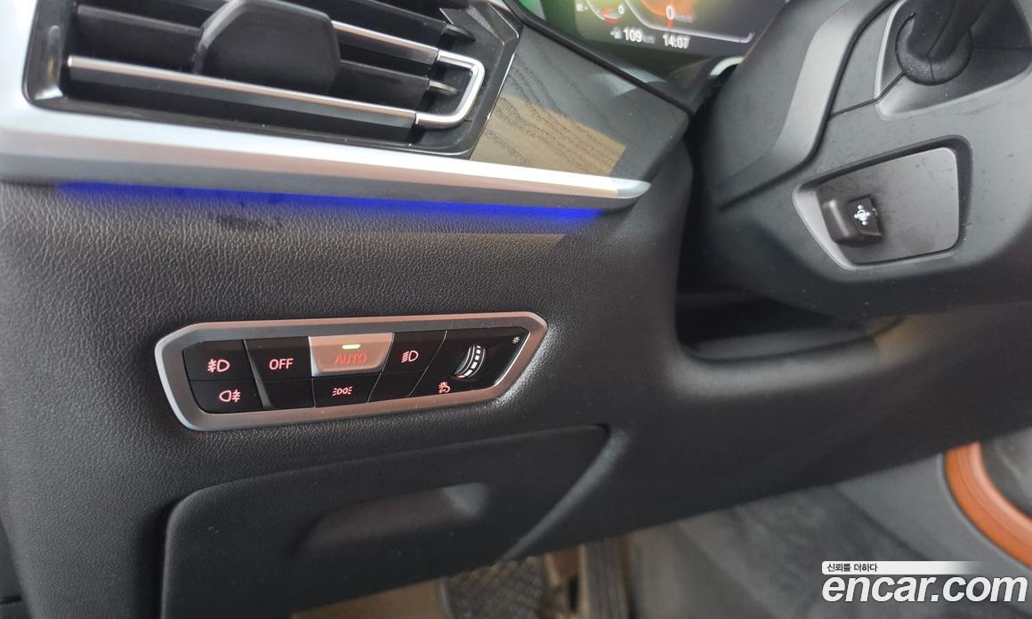 BMW X7 (G07) фото 30