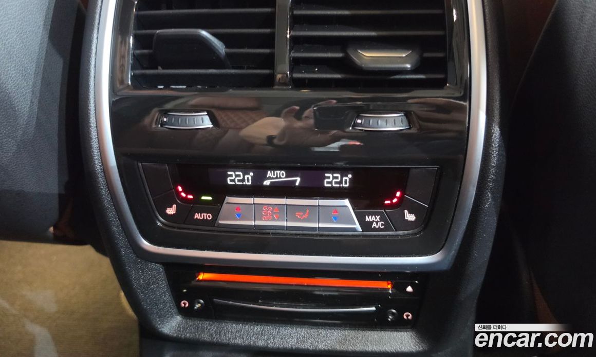 BMW X7 (G07) фото 32
