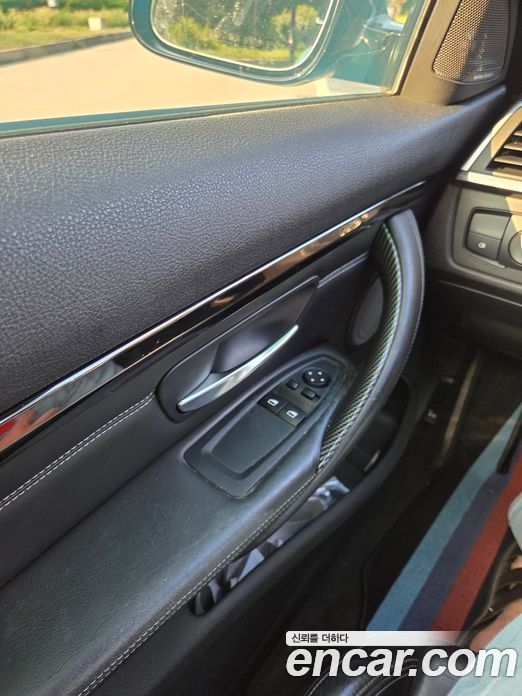 BMW M4 (F82) фото 9
