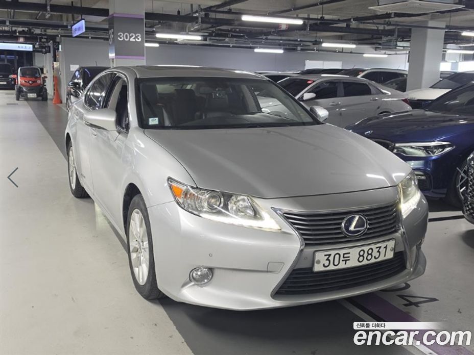 Lexus ES300h