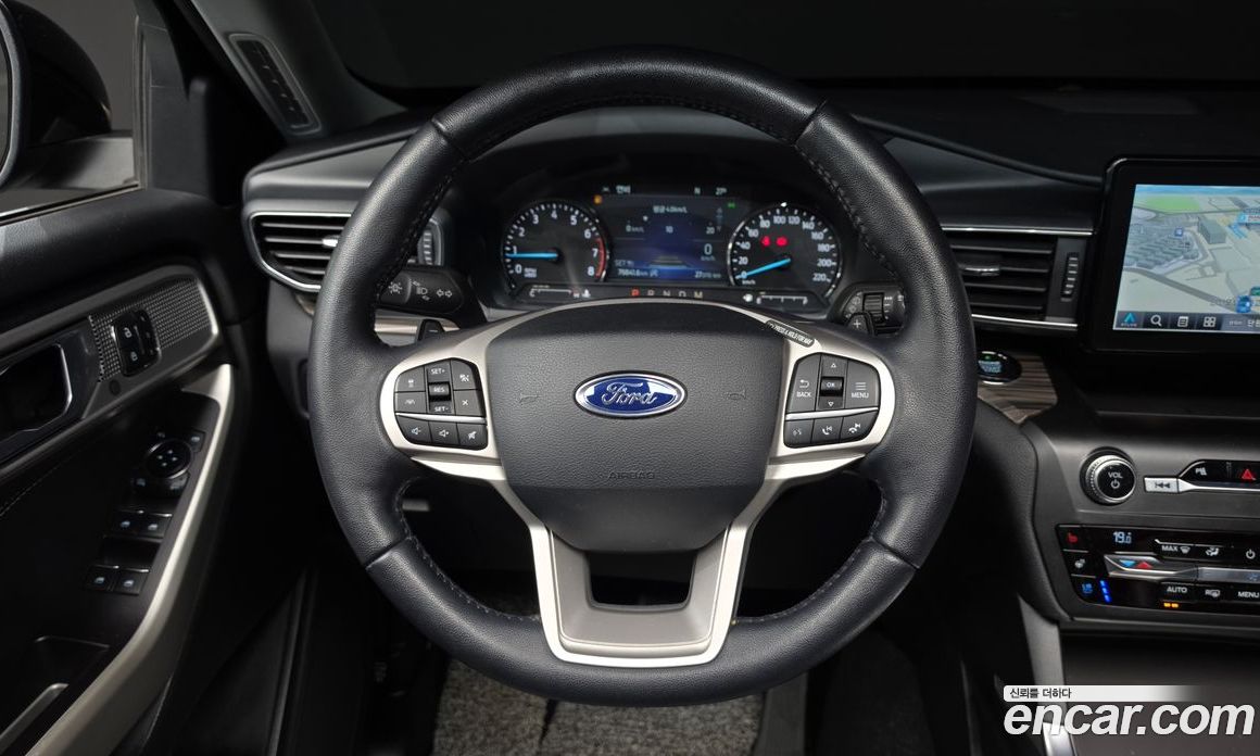 Ford Explorer 6th Gen фото 13