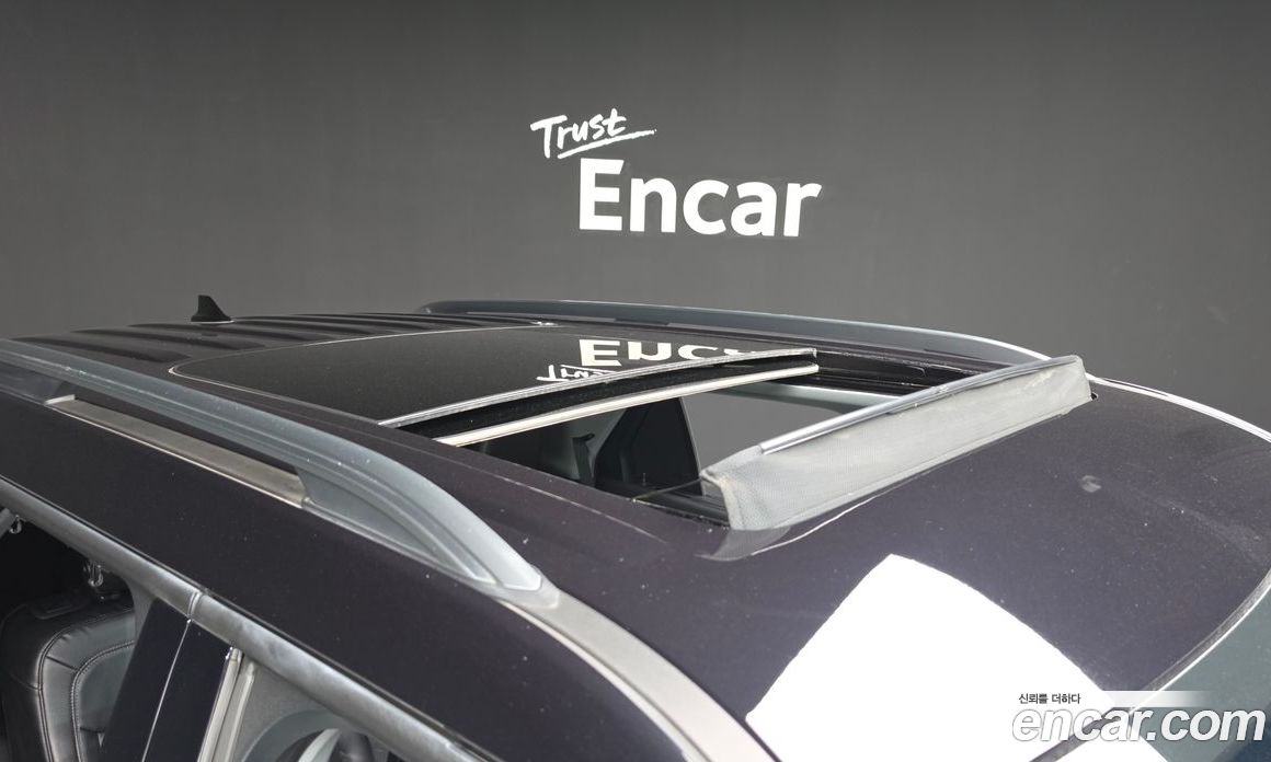 Ford Explorer 6th Gen фото 20