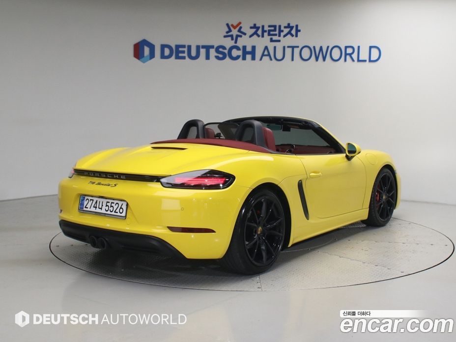 Porsche 718 Boxster фото 2