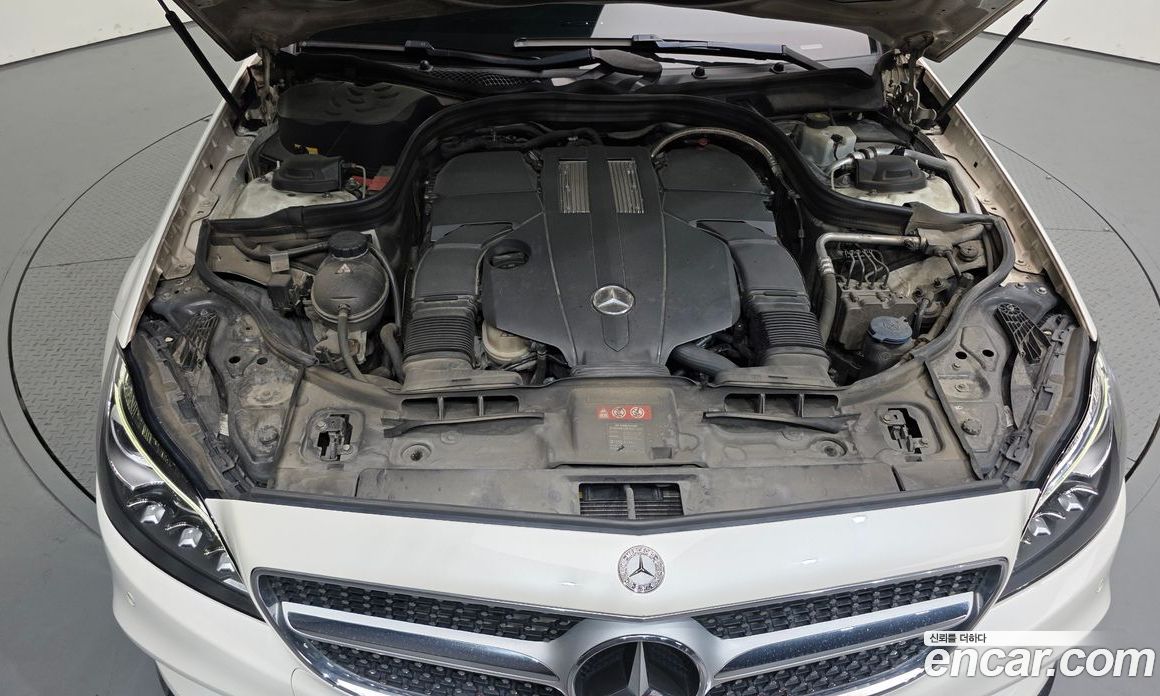 Mercedes-Benz CLS-Class W218 фото 6