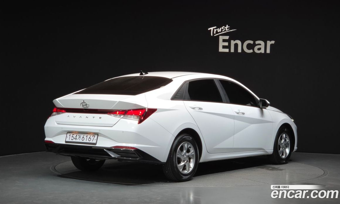 Hyundai Avante (CN7) фото 2