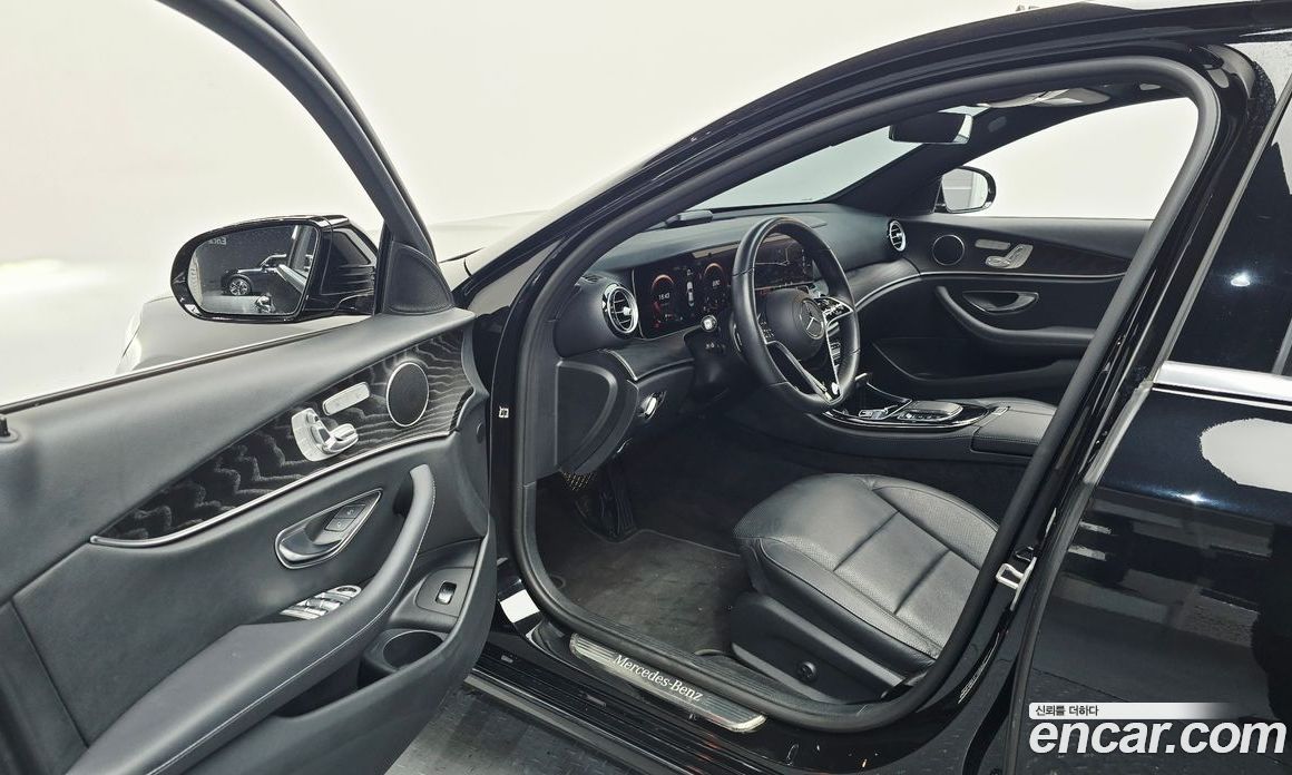 Mercedes-Benz E-Class W213 фото 10