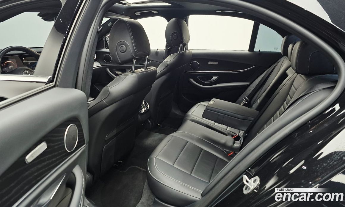 Mercedes-Benz E-Class W213 фото 12