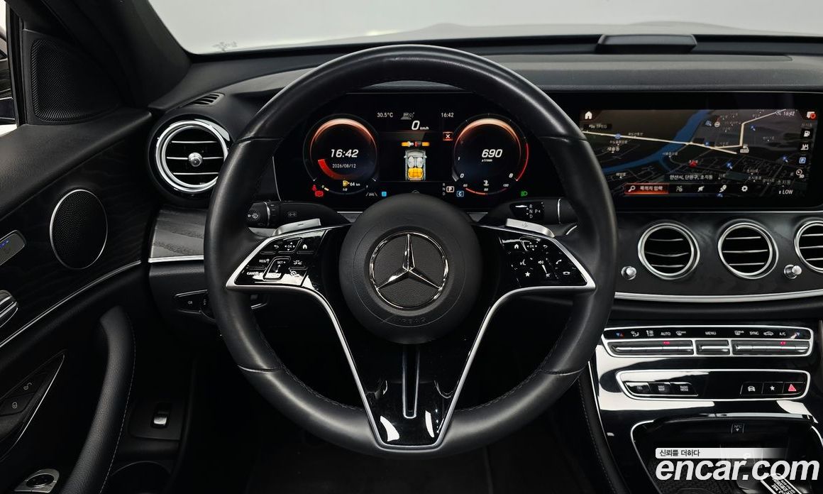 Mercedes-Benz E-Class W213 фото 14