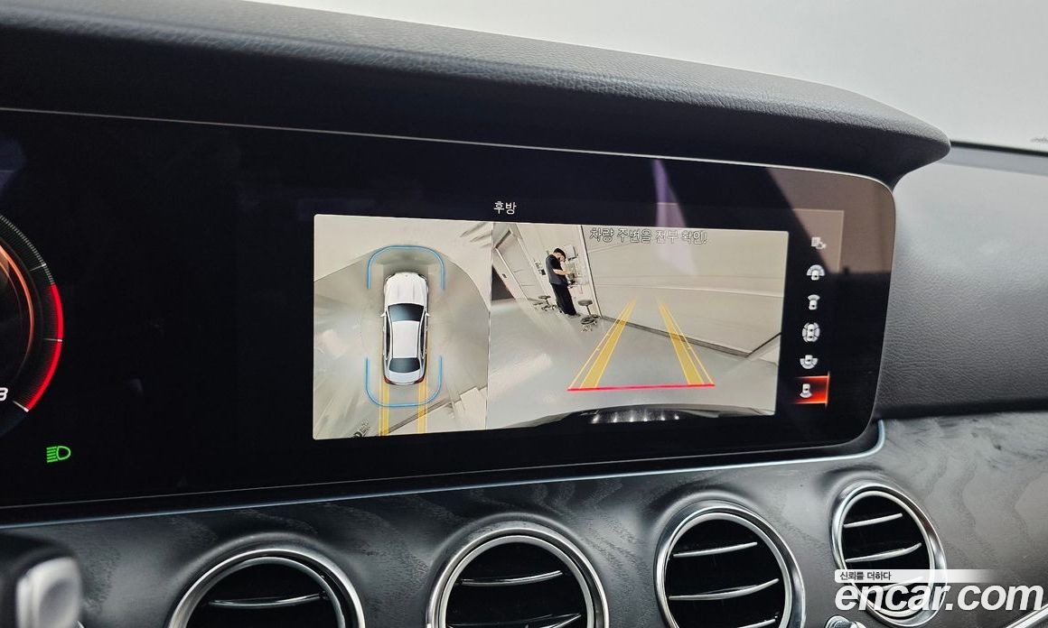 Mercedes-Benz E-Class W213 фото 15