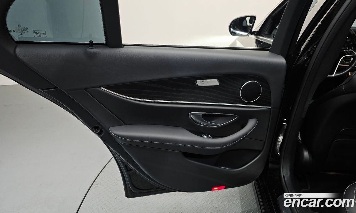 Mercedes-Benz E-Class W213 фото 25