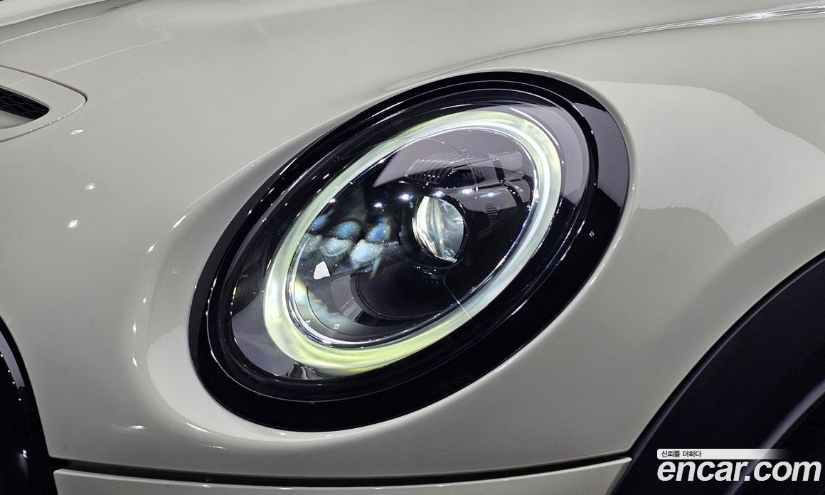Mini Cooper Convertible S фото 22