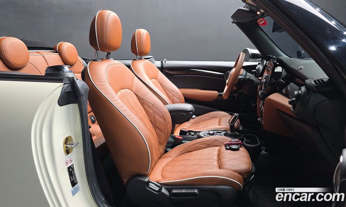 Mini Cooper Convertible S фото 26