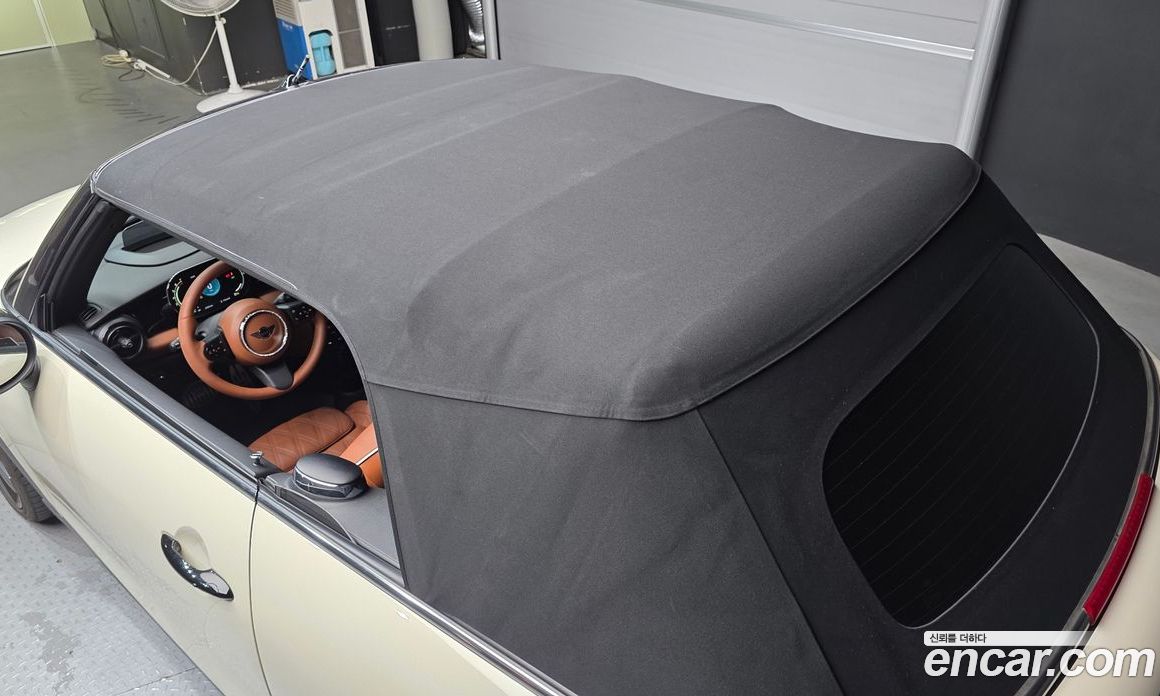Mini Cooper Convertible S фото 28