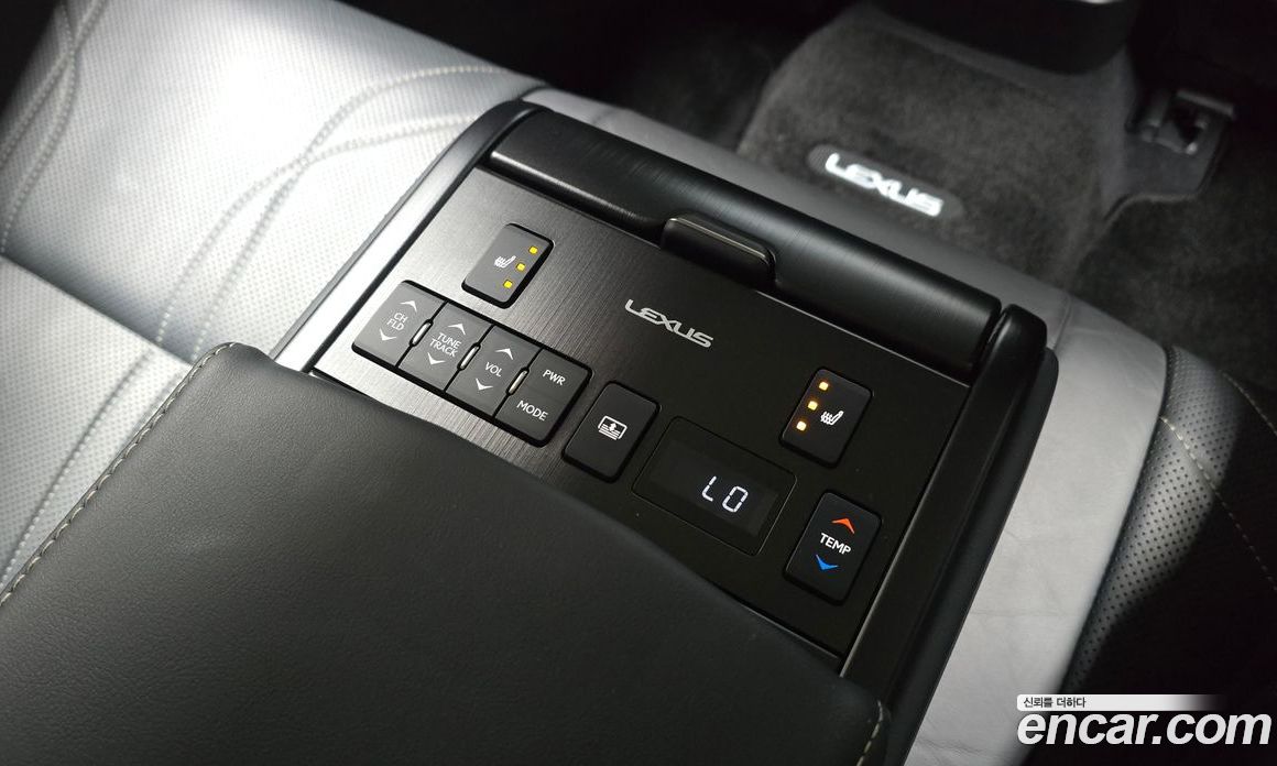 Lexus ES300h 7th Gen фото 30