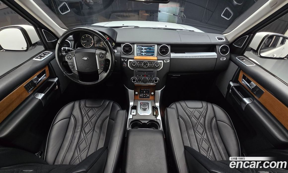Land Rover Discovery 4 фото 11