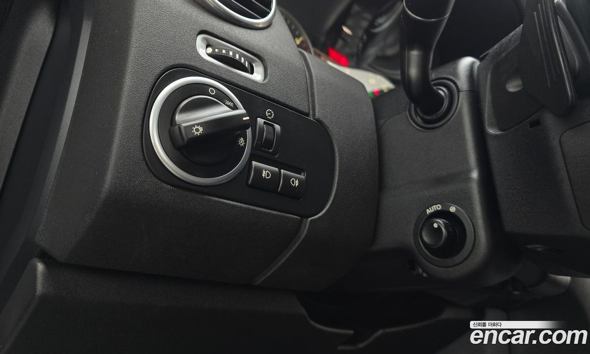 Land Rover Discovery 4 фото 18